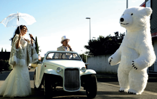 Déambulation Happy Noël par la Cie Les Enjoliveurs