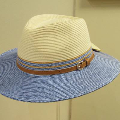 CHAPEAU BELLA
