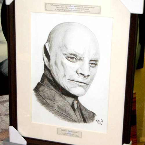 Fantomas - Dessin ORIGINAL A4 au fusain sur feuille à grain.