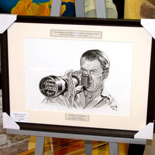 Fenêtre sur cour - Hitchcock - Dessin ORIGINAL A4 au fusain sur feuille à grain.